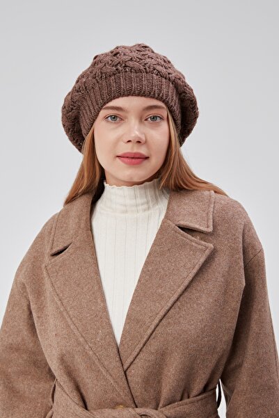 derikem 2-Piece Women's Winter Stylish Knitwear Painter Knitted Beret 2 Pieces