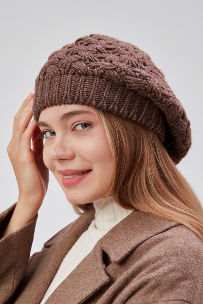 derikem 2-Piece Women's Winter Stylish Knitwear Painter Knitted Beret 2 Pieces