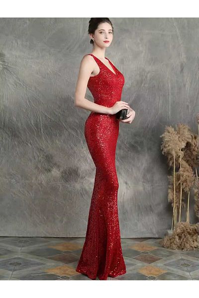 MODAS V-Neck Zero Sleeve Pul Payet Evening Dress