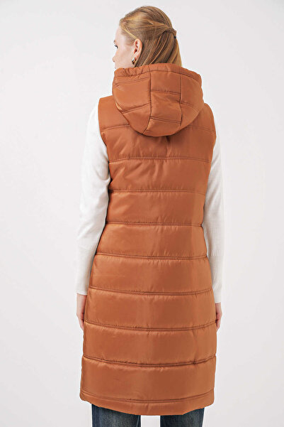 Zübeyde Sayın НАДУВНИЙ ЖИЛЕТ