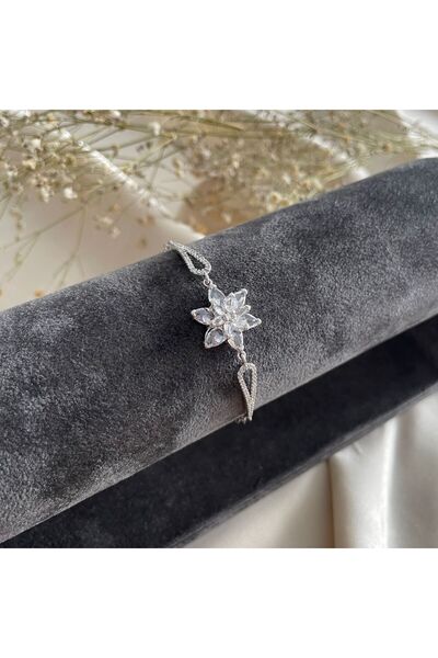 Lovera Jewellery 925 Ayar Gümüş Sertifikalı Beyaz Taşlı Lotus Çiçeği Bileklik...