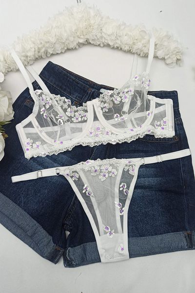 MILANOFOX Daisy Embroidered Underwire Embroidered Bra Thong Set (Dowry - Valentine's Day - New Year's Eve)