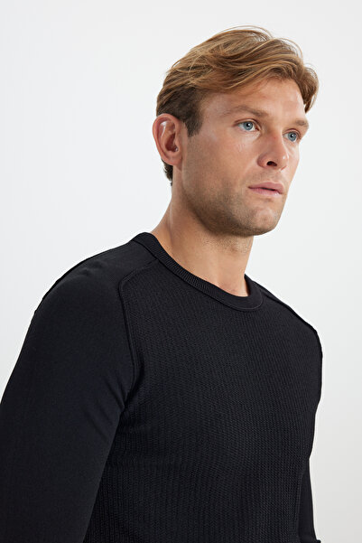 ALTINYILDIZ CLASSICS Erkek Siyah Standart Fit Normal Kesim Bisiklet Yaka Jakarlı Triko Kazak