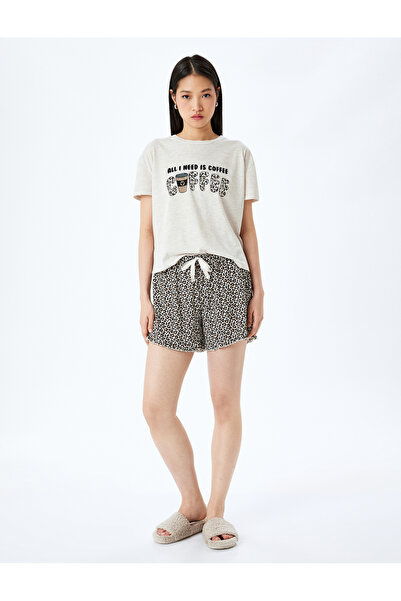 Koton Σετ πλεκτές πιτζάμες με κοντό μανίκι με βαμβακερό σχέδιο λεοπάρ με σορτς