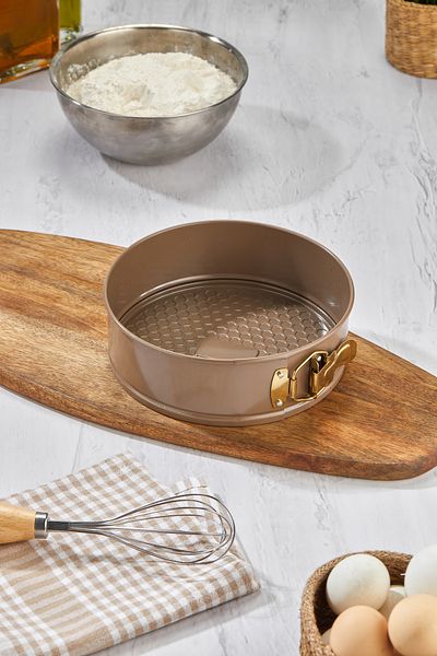 Cooker Clamped Steel Cake Mold 20 cm