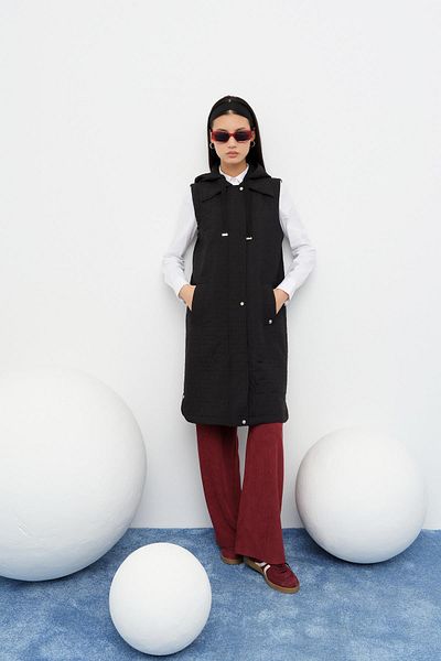 Nihan Black Thin Quilted - Mobile Hooded Vest