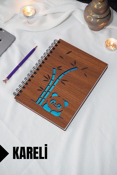 markcat Agenda și caiet de școală cu tematică Panda - Copertă din lemn, design cu carouri, A5 - 120 coli