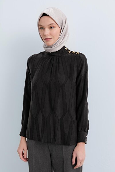 Nihan Omuz Düğmeli Dik Yaka Cupra Bluz Siyah