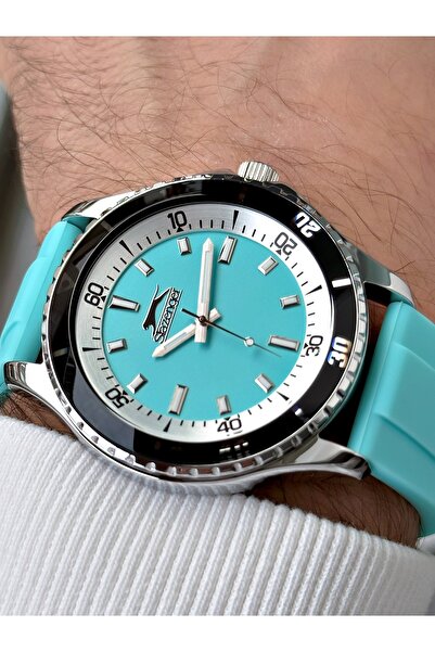 Slazenger 5 Atm Waterproof Special Design Men's Wristwatch - Silicone Cord