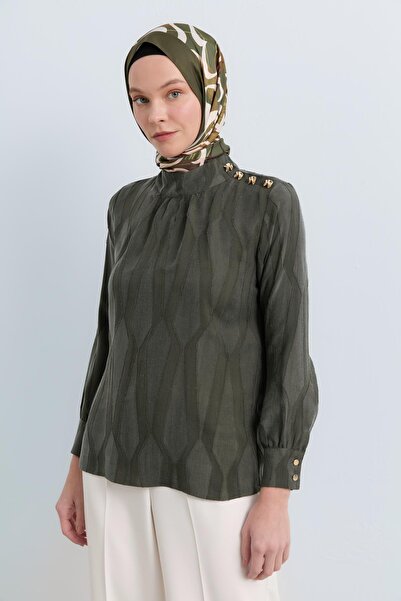 Nihan Omuz Düğmeli Dik Yaka Cupra Bluz Haki