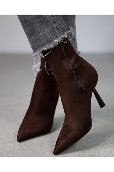 MYVOLANTE Γυναικείες μπότες με τακούνι σε ανοιχτό καφέ σουέντ