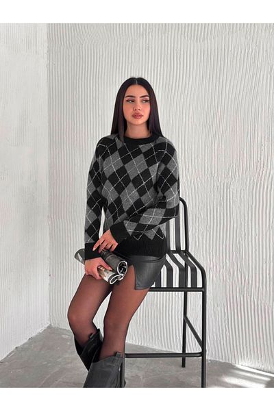 jöns since 1997 Women's Crew Neck Diamond Pattern Thick Sweater