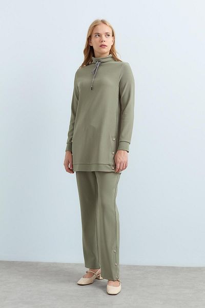 Nihan Green Detailed Stoned Button Tunic & Pantalon Made of Forest Sleeve Fabric
