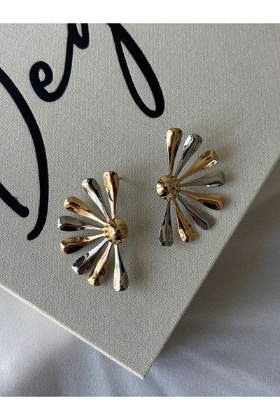 ringbox Double Color Flower Earrings