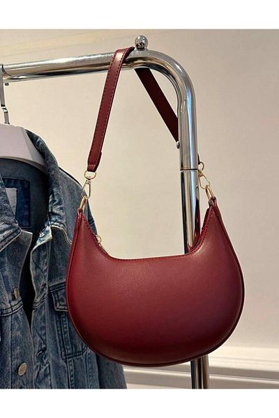 ESTUTE Elegant Touch of Modern Elegance: Minimal Shoulder Bag