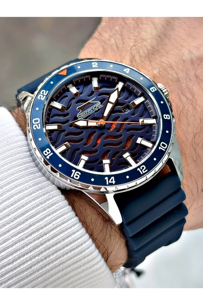 Slazenger Özel Tasarım 5 Atm Su Geçirmez Silikon Kordon Erkek Kol Saati