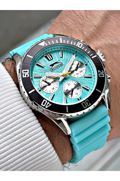 Slazenger Fonksiyonlu 5 Atm Su Geçirmez Silikon Kordon Erkek Kol Saati 2274