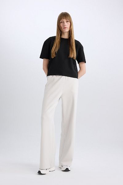 DeFacto Basic Straight Sweatpants mit weitem Bein und elastischer Taille – Soft Touch E5818ax25sp