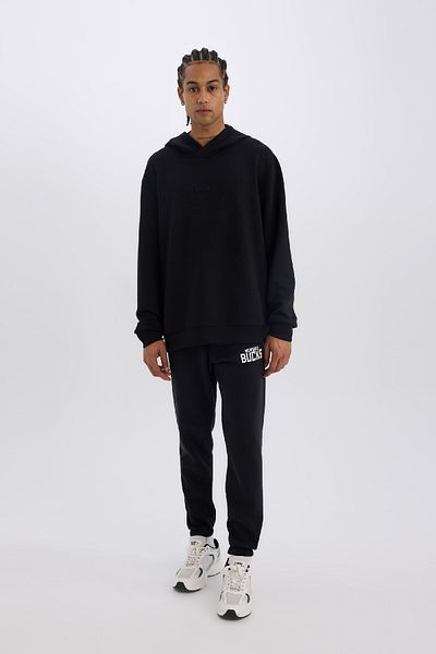DeFacto Fit Nba Milwaukee Bucks Χοντρό Jogger Φούτερ με κορδόνια στη μέση Standard Fit με τσέπες D6702ax