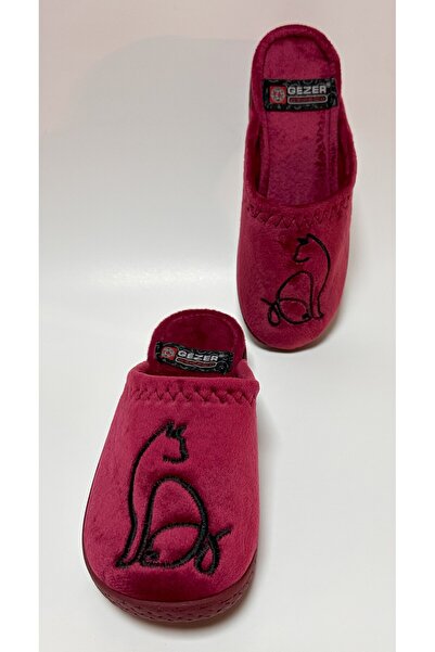 GEZER KEDİ FİGÜRÜ NAKIŞ DETAYLI YÜKSEK TABAN KADİFE KADIN KIŞLIK EV TERLİĞİ