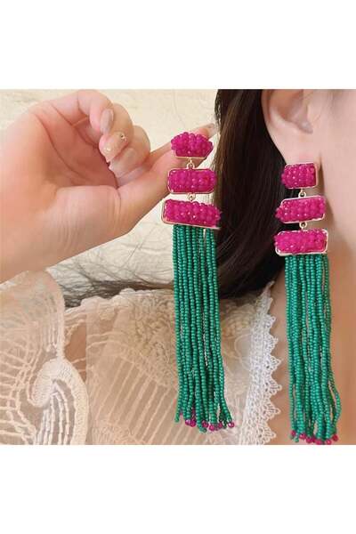 Pelin Aksesuar Fuşya Yeşil Boncuk İşlemeli Uzun Tasarım Küpe