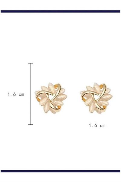 Pelin Aksesuar Cream Mother of Pearl Stone Flower Earrings