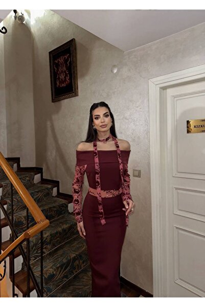 LOCH BUTİK KADIN BORDO MADONNA YAKA DANTEL DETAYLI KUŞAKLI MİDİ ELBİSE
