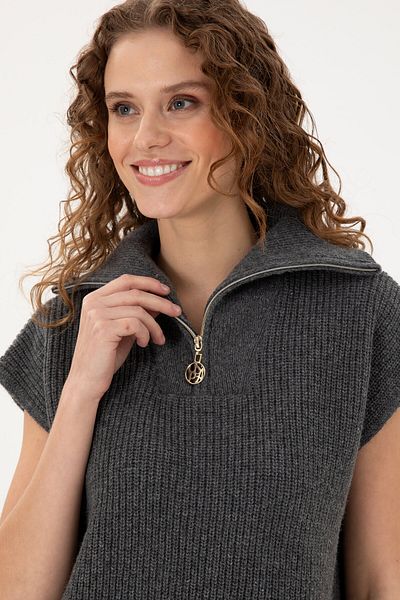 U.S. Polo Assn. Women's Anthracite Melange V-Neck Sweater 50297101 -Vr081