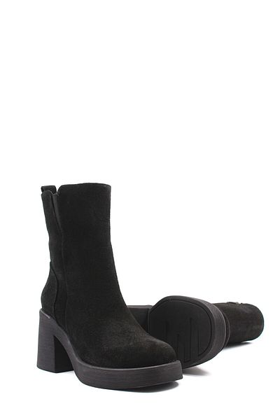 Ayakkabıhane Fur Inside and Genuine Suede Leather Outside Black Women's Heeled Boots Ah0821711261065808