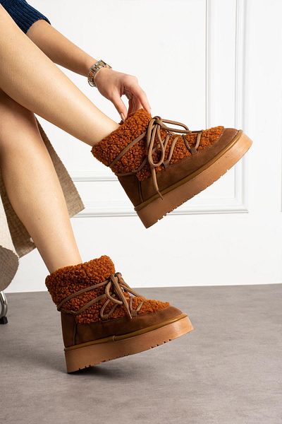 ShoeTek Γυναικείες μπότες Leonya με κορδόνια από καστόρι καστόρι