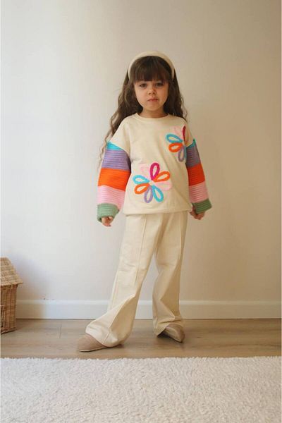CANDA Girl's Knitted Detailed Punch Embroidered Bottom-Top Set