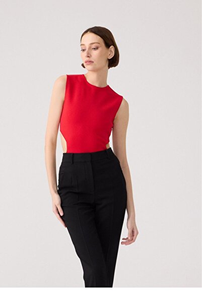 rue Κόκκινο πλεκτό κορμάκι με λεπτομέρεια στην πλάτη