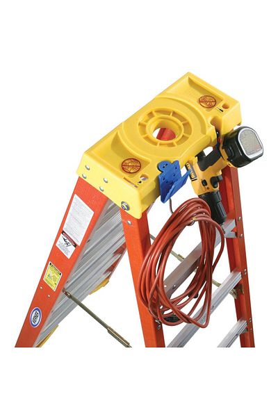 WERNER 2FT TYPE IA FIBERGLASS STEP STOOL 6202