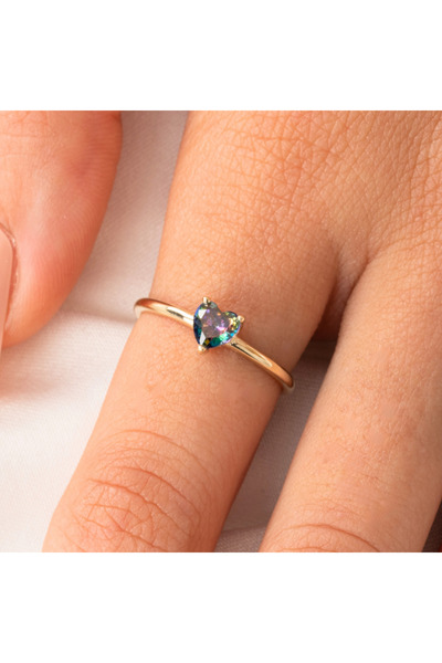 FasekGold Gümüş Yüzük - 0,60 Karat Mistik Topaz Taşlı Kalp Tektaş Evlilik Tek...
