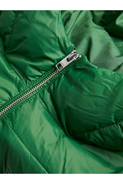 Jack & Jones Jack&Jones Jjxx Hooded Oversized Women's Vest - Minimalist Style