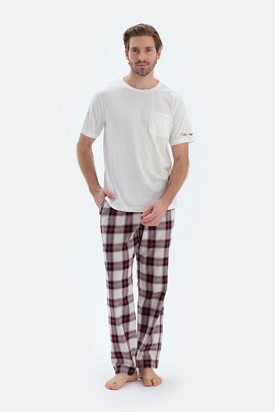 Dagi Ecru Stickerei Detaillierte Unterseite gewebt kariertes T-Shirt Hose Pyjama Set