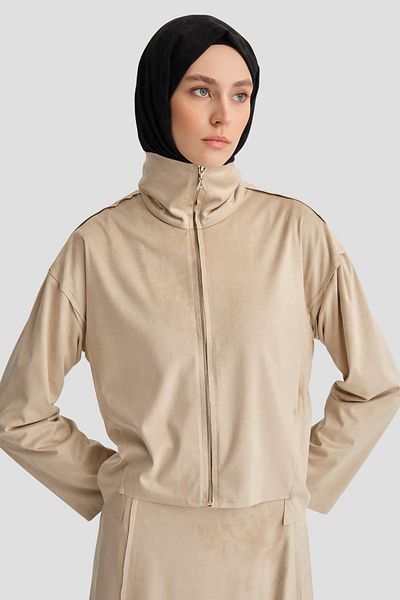 Armine Beige Suede Set - Cut Detail, Model 24K6914