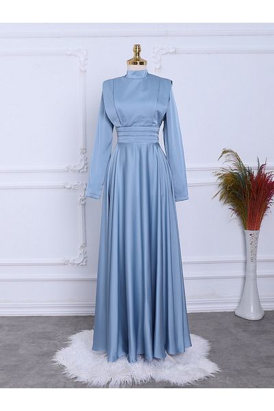 Modamorfo Satin-Abendkleid – doppellagig und Taillenfalten-Detail