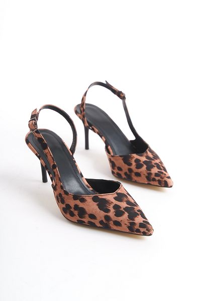 Shoesers Дамски сатенен дизайн асиметрични обувки с каишки и заострени пръсти на тънък ток