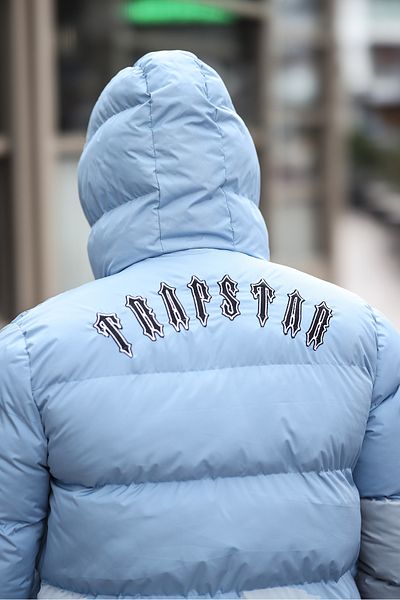 ivmen Мъжко пухено палто с единична бродерия Trapstar Водоустойчив и ветроустойчив продукт