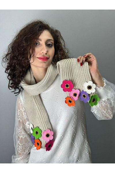 Gönülden Tasarım GÂT DE Eșarfă DE FEMEIE TRICITĂ MÂNĂ CU DESIGN DE FLORI 160X15 CM