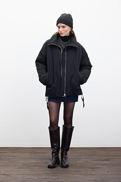 Manuka Черно палто с цип