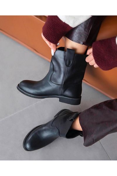Zuum Ebon 100% Genuine Leather Women's Casual Boots - Black Leather