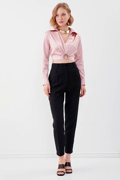 Vitrin Crop σατέν μπλούζα με λεπτομέρεια στη μέση
