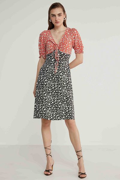 Vitrin Crispy Flower Pattern V-Neck Dress with Garnish