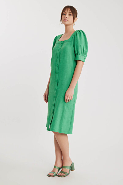 Vitrin Φόρεμα με κοντό μανίκι με τετράγωνο γιακά με κουμπιά μπροστά