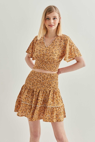 Vitrin Crispy Floral Patterned Elastic Blouse Skirt Set