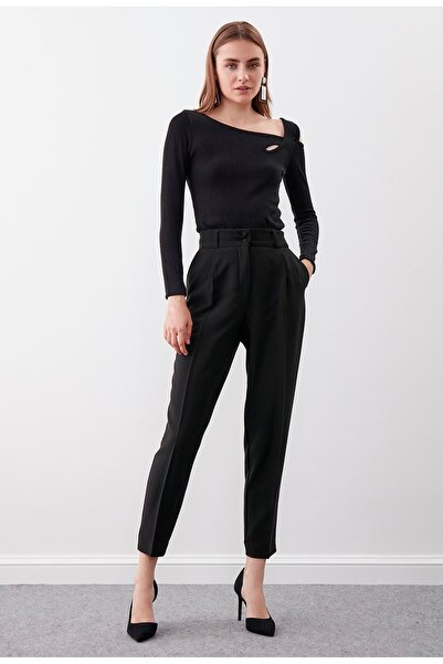 Vitrin Dvoutlačítkové mrkvové kalhoty