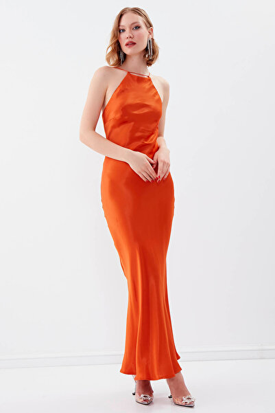 Vitrin Saténové šaty s provazovým popruhem