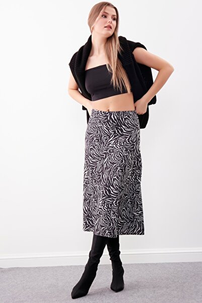 Vitrin Self Patterned Skirt